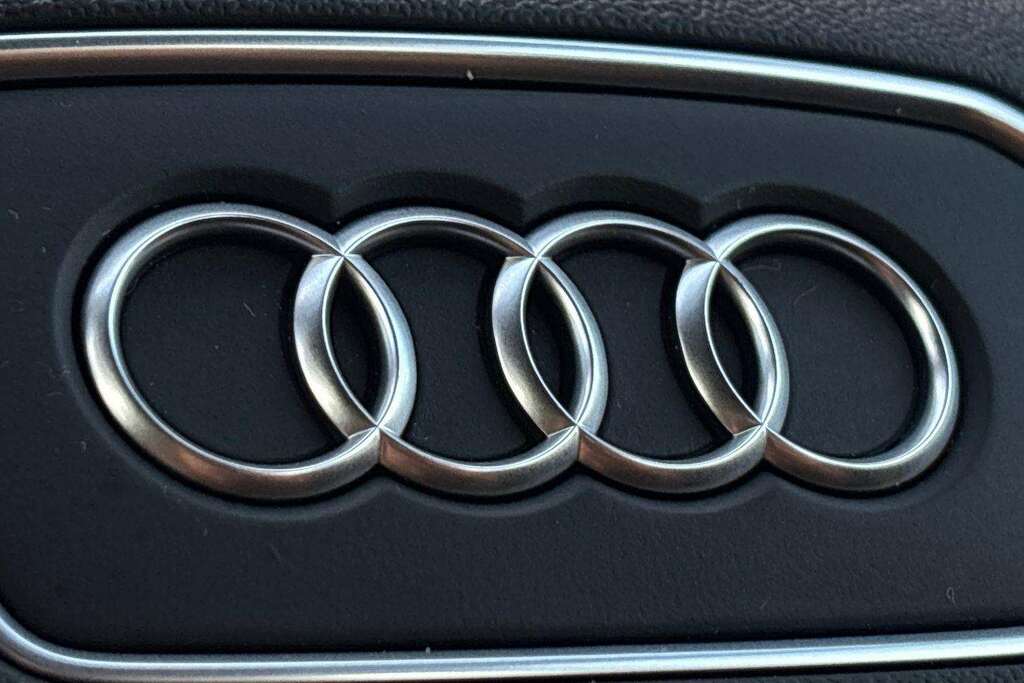 Audi E-tron 55 Vorsprung Sportback Quattro 9 YH72VXN Grey #12