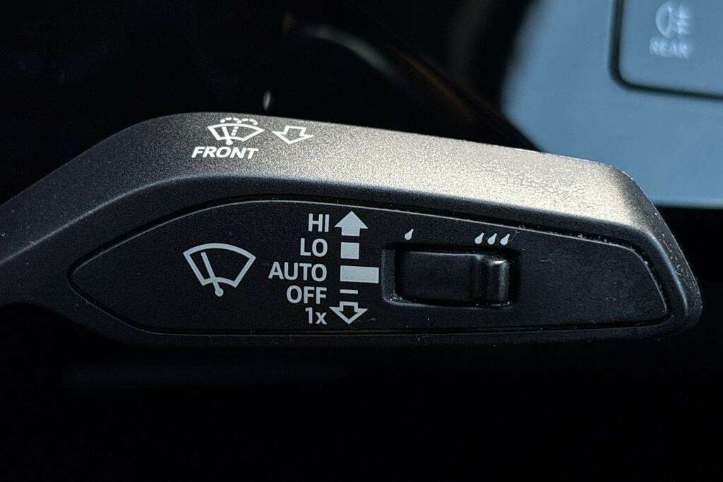 Audi E-tron 55 Vorsprung Sportback Quattro 9 YH72VXN Grey #28