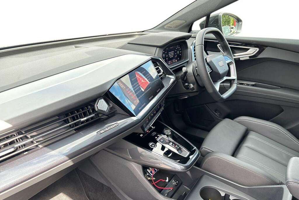 Audi Q4 E Tron 210Kw 45 82Kwh Black Edition 2026 Blue #2