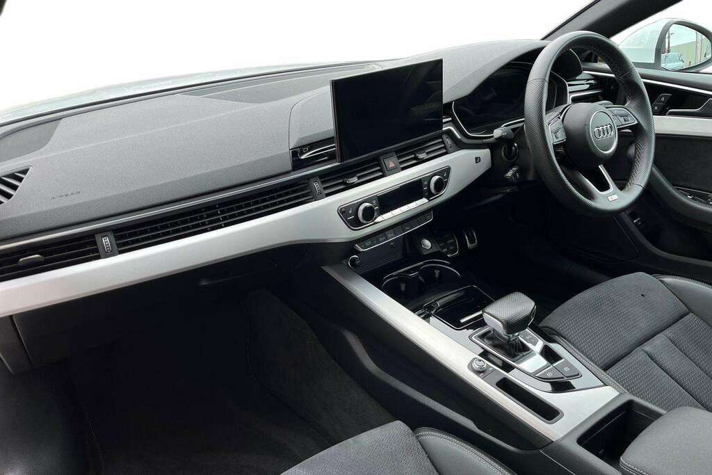 Audi A5 35 Tfsi S Line S Tronic 2023 White #2