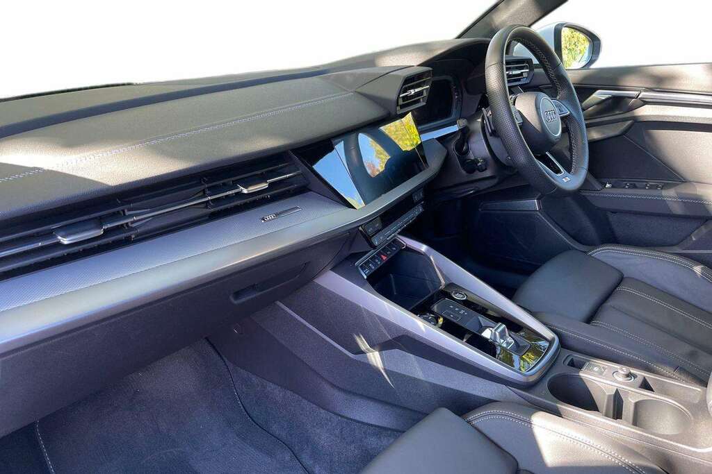 Audi A3 35 Tfsi S Line S Tronic 2023 White #2