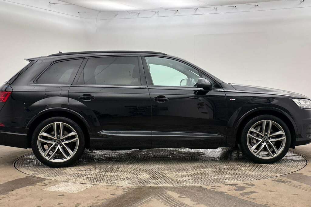 Audi Q7 50 Tdi Quattro Black Edition Tiptronic 2019 Black #4