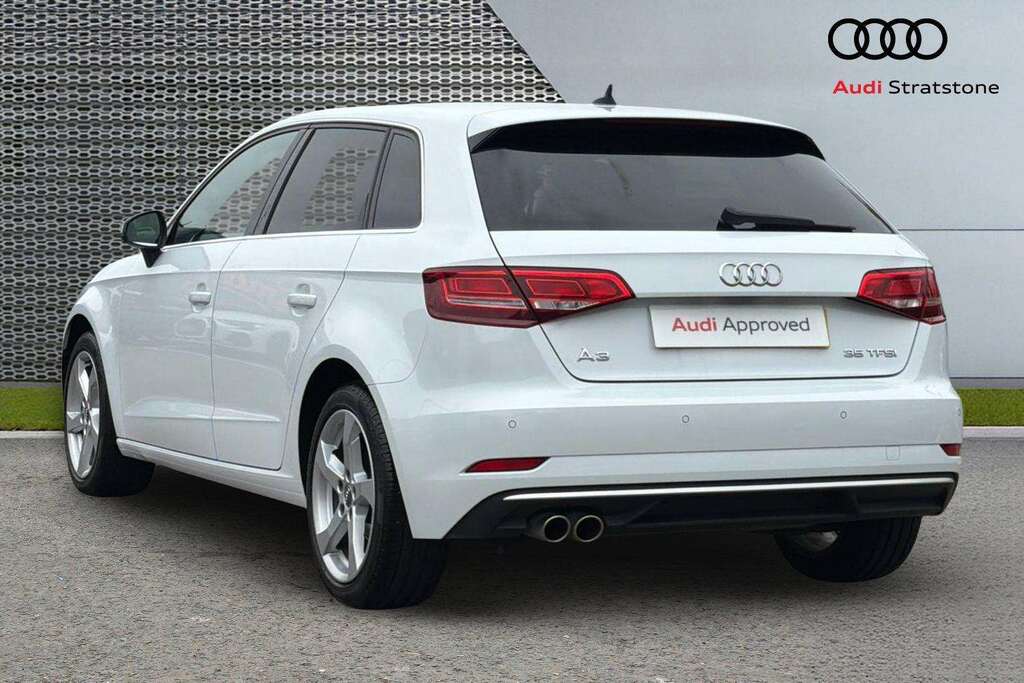 Audi A3 35 Tfsi Sport S Tronic 2019 White #3