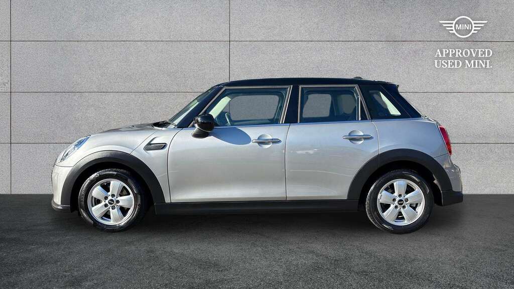 Mini Hatch 1.5 Cooper Classic Premium 2023 Silver #4