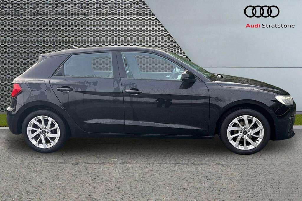 Audi A1 25 Tfsi Sport S Tronic 2023 White #4