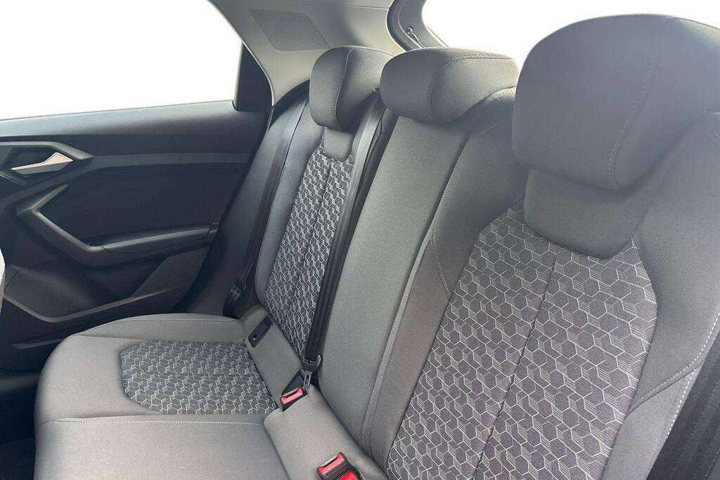 Audi A1 25 Tfsi Sport S Tronic 2023 White #22