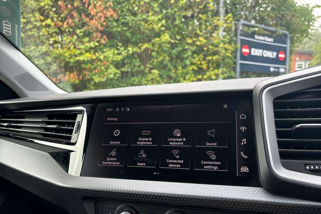 Audi A1 25 Tfsi Sport S Tronic 2023 White #40