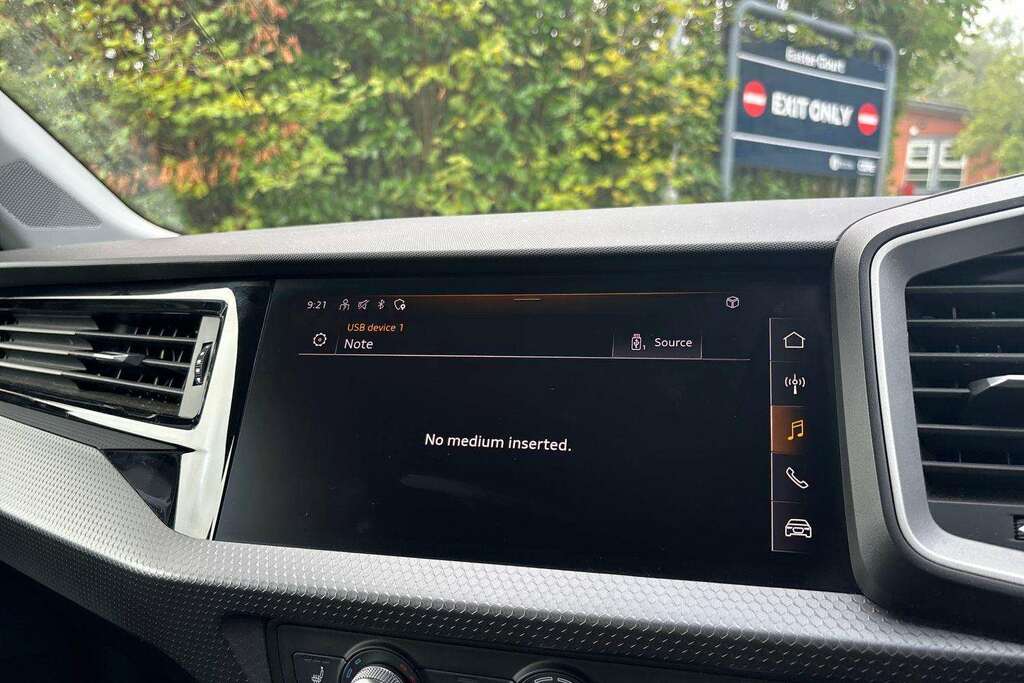 Audi A1 25 Tfsi Sport S Tronic 2023 White #38