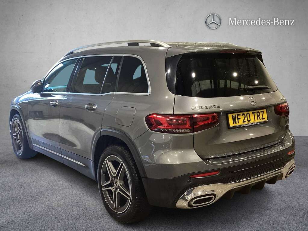 Mercedes-Benz GLB Class 220D 4Matic Amg Line Premium 8G-tronic 2020 Grey #2