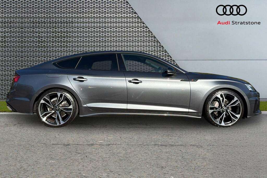 Audi A5 2.0 Tfsi 35 Black Edition Coupe S Troni YD73DMO Black #4