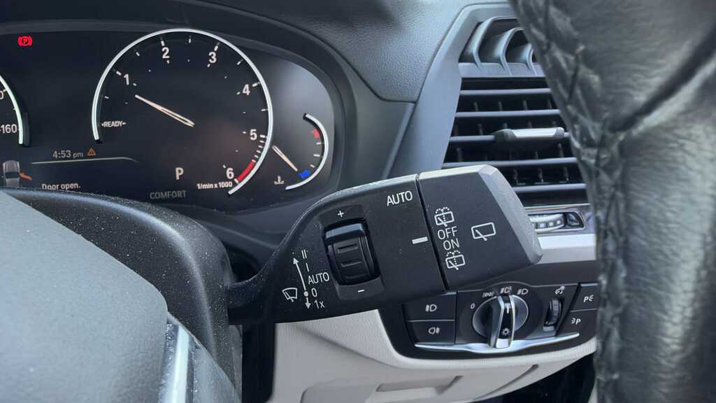 BMW X3 210Kw Premier Edition 80Kwh Grey #26
