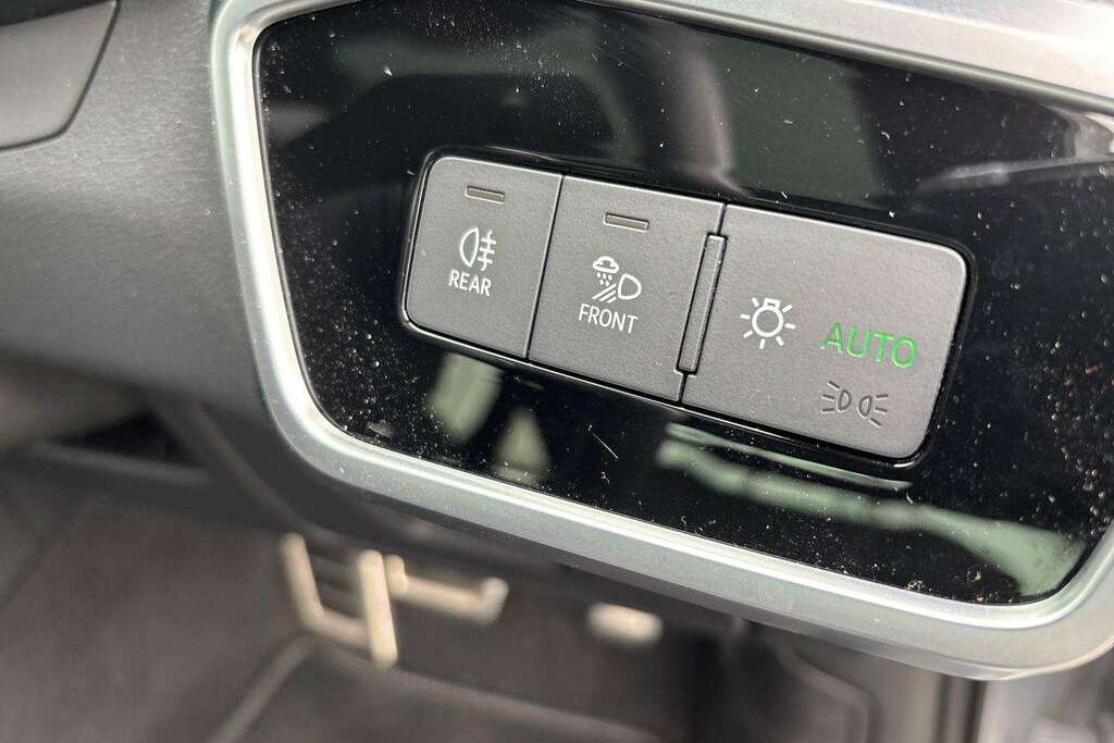 Audi A6 50 Tfsi E 17.9Kwh Qtro S Line S Tronic White #40