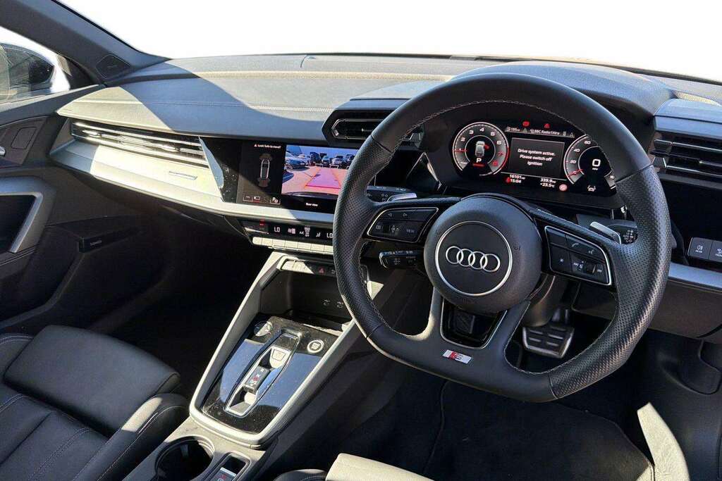 Audi A3 35 Tfsi S Line S Tronic 2025 Black #6