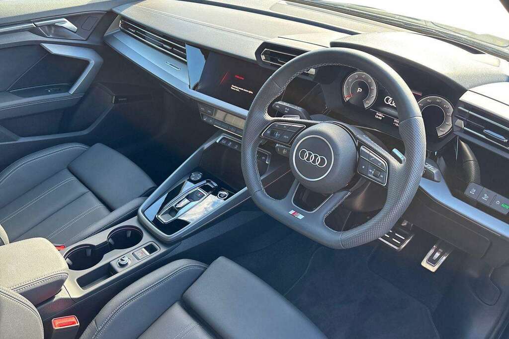Audi A3 35 Tfsi S Line S Tronic 2025 Black #6