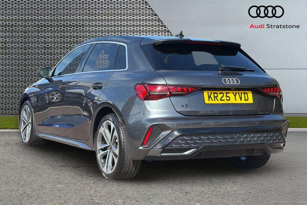 Audi A3 1.5 Tfsi 150 S Line S Tronic 2025 Grey #3
