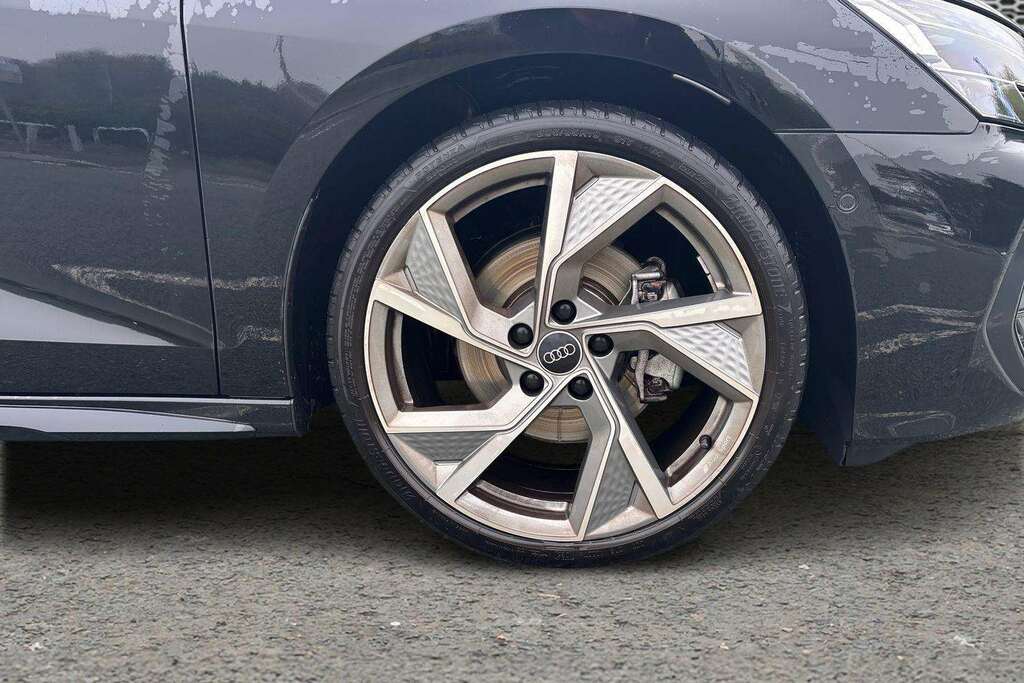 Audi A3 Audi A3 Sportback Black Edition Tfsi 150 Ps S Tron Blue #5
