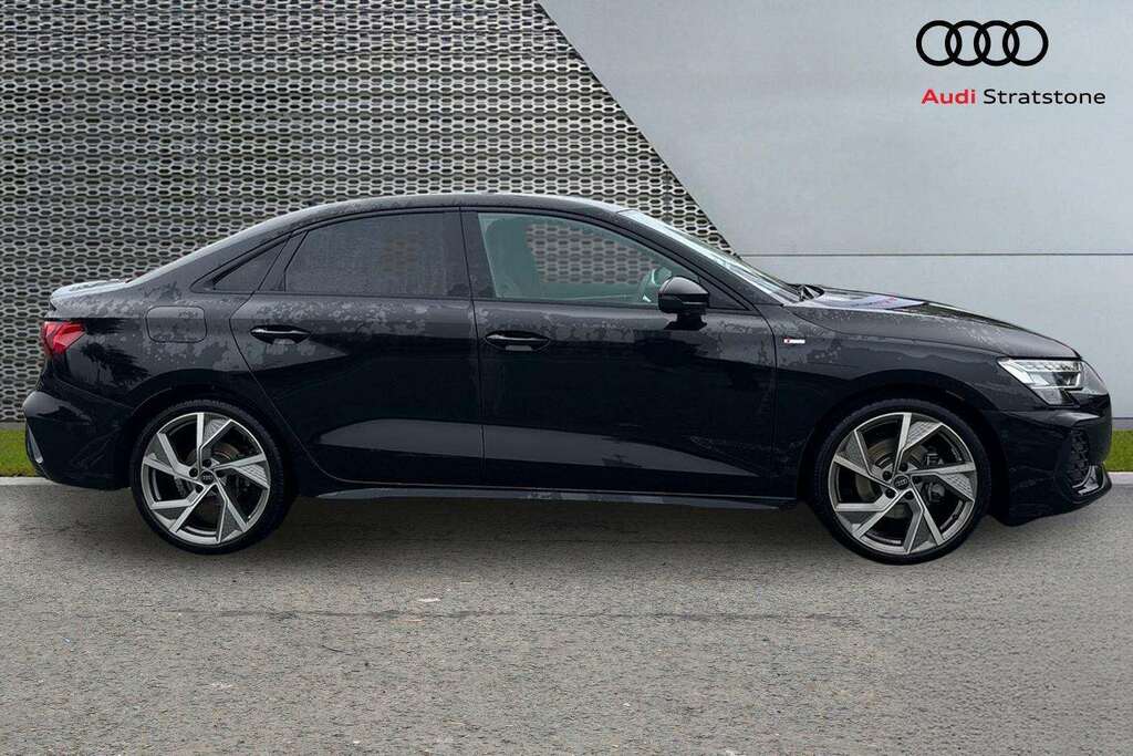 Audi A3 Audi A3 Sportback Black Edition Tfsi 150 Ps S Tron Blue #4