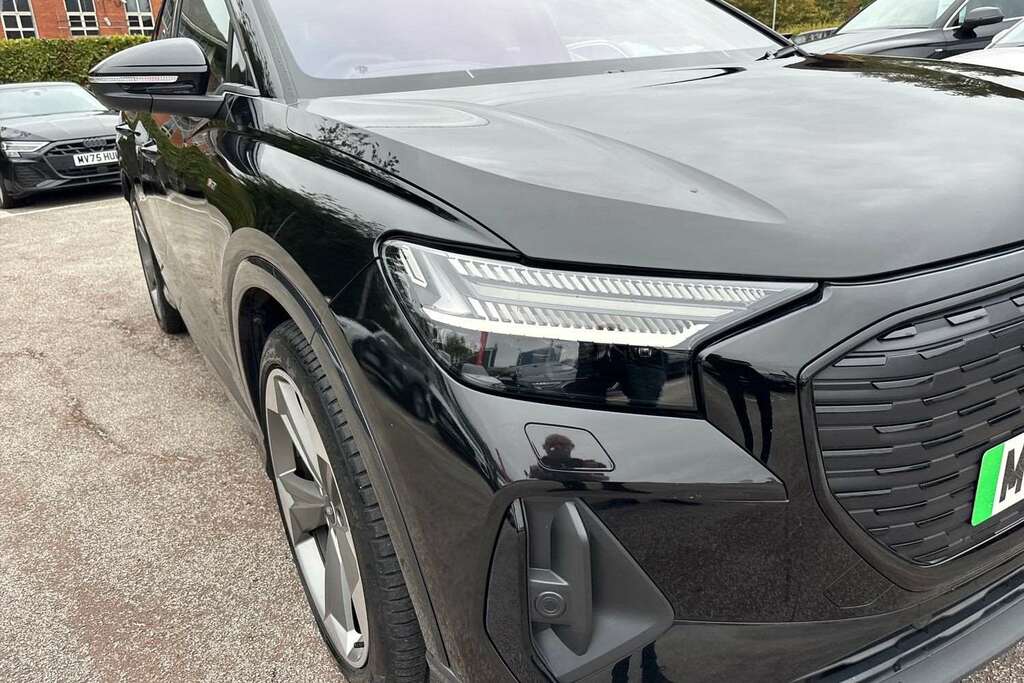 Audi Q4 E Tron 210Kw 45 82Kwh Sport Leather White #32