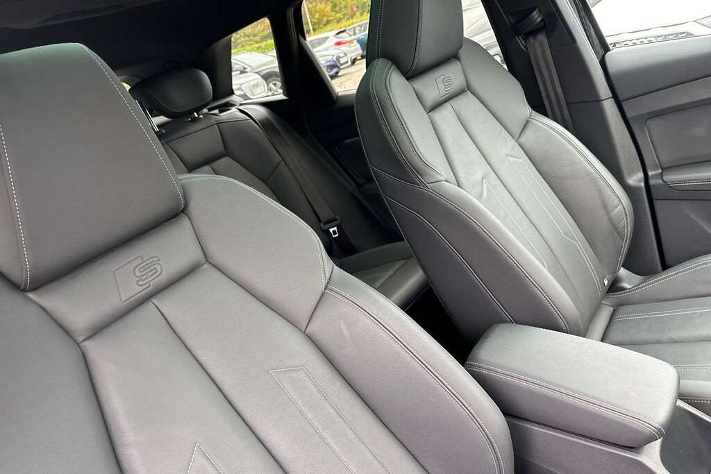 Audi Q4 E Tron 210Kw 45 82Kwh Sport Leather White #36