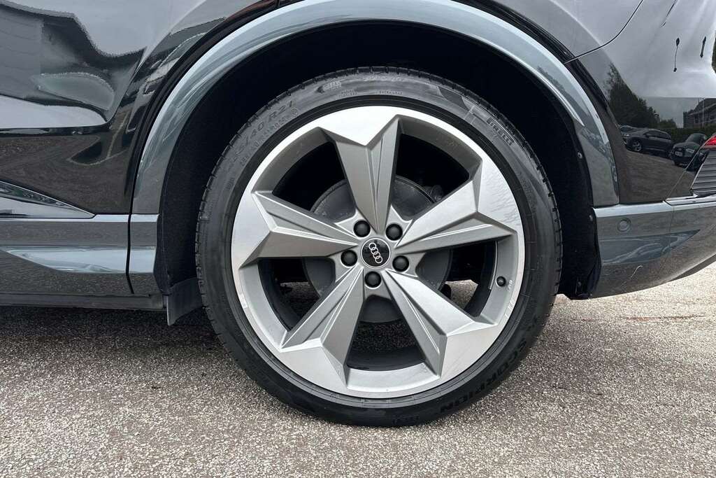 Audi Q4 E Tron 210Kw 45 82Kwh Black Edition 2025 Black #5