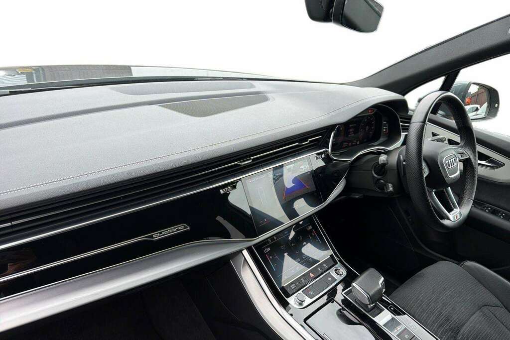 Audi Q7 55 Tfsi Quattro S Line Tiptronic 2023 Grey #2