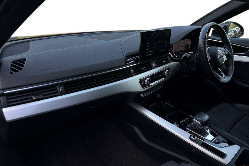 Audi A4 30 Tdi S Line S Tronic 2021 Black #2