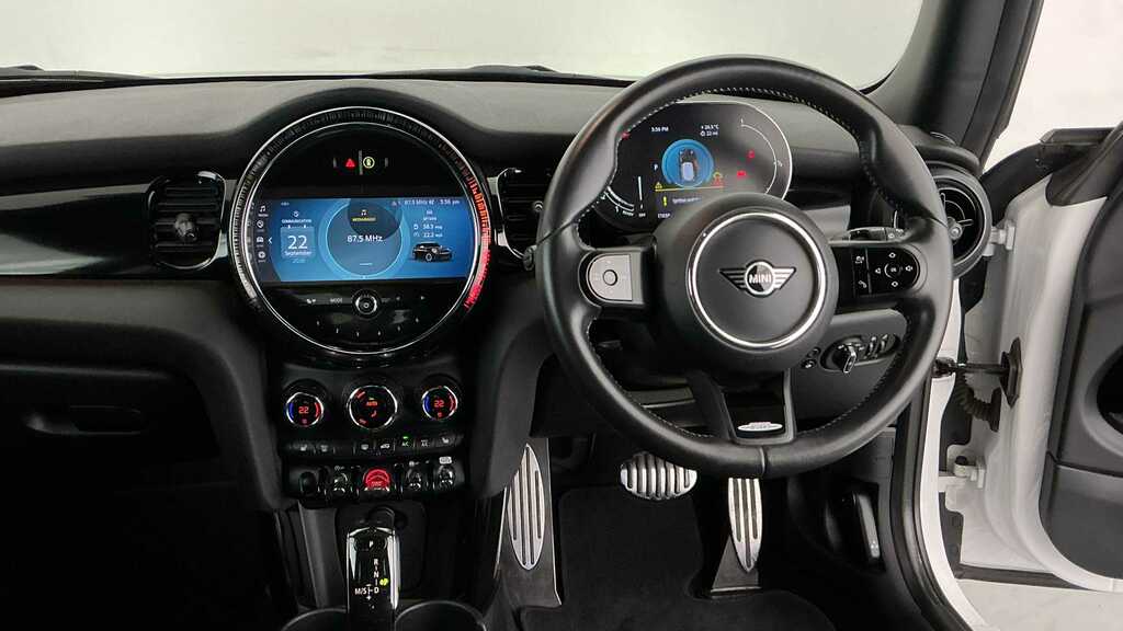 Mini Hatch 1.5 Cooper Sport Premium 2024 White #5