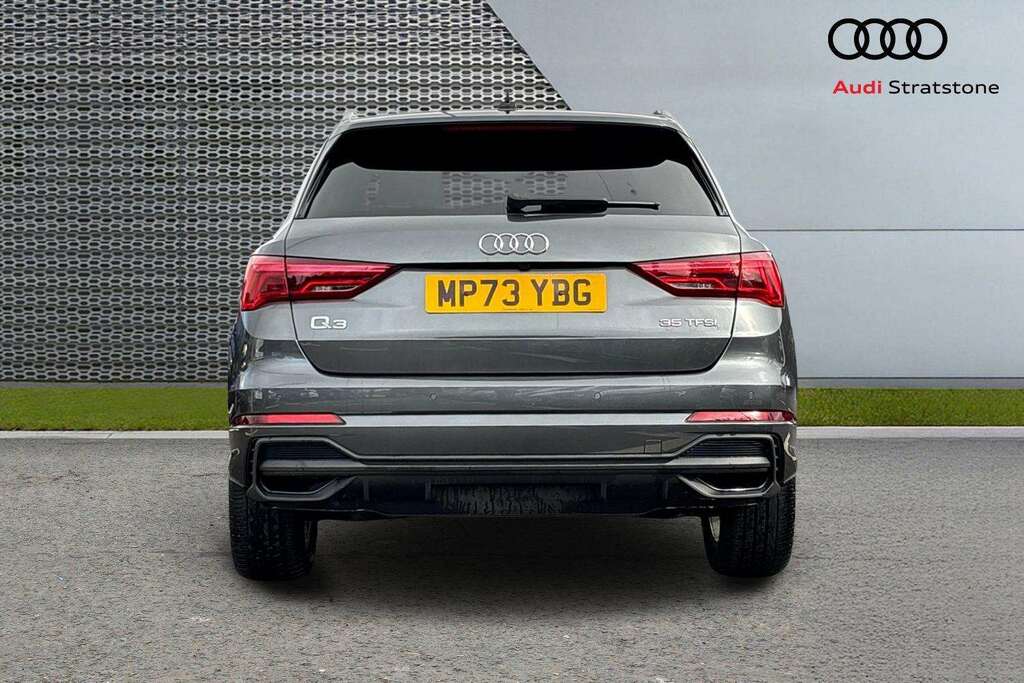 Audi Q3 35 Tfsi Black Edition S Tronic Silver #7