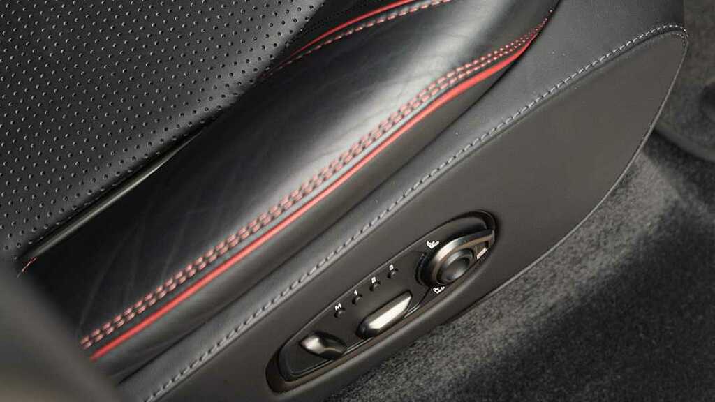 Aston Martin DBX V8 Dbx707 Touchtronic 2024 Black #35