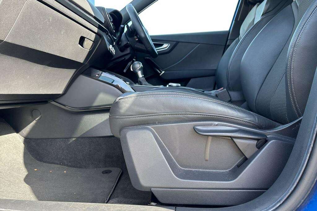 Audi Q2 1.6 Tdi Sport 114 Bhp Red #21