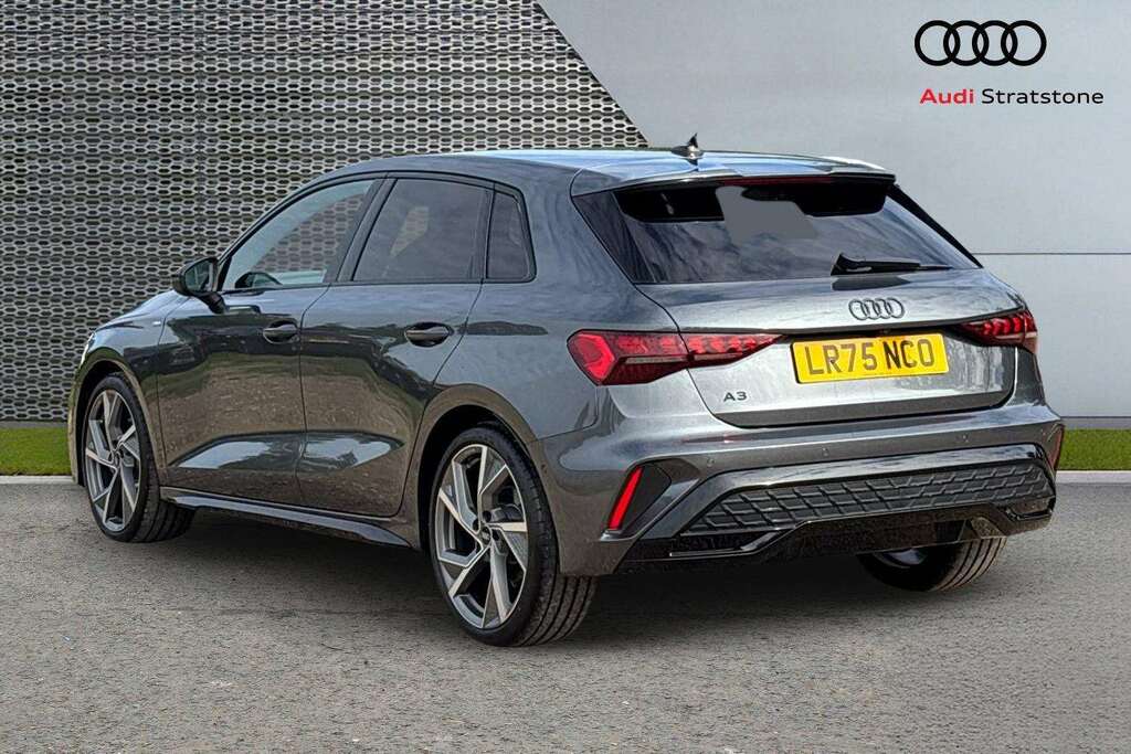 Audi A3 1.5 Tfsi 150 Black Edition Tech Pack 2025 Grey #3