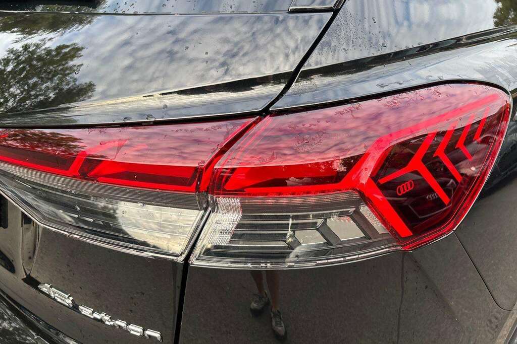 Audi Q4 E Tron 210Kw 45 Quattro 82Kwh Black Edition 2026 Grey #36