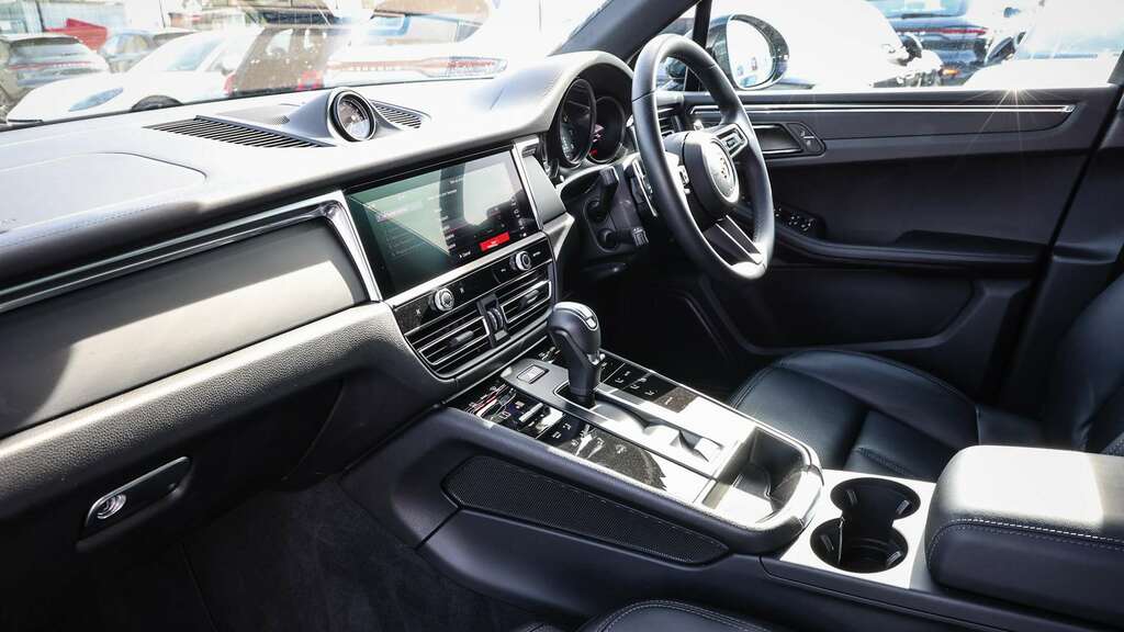 Porsche Macan S-a 2025 Black #5