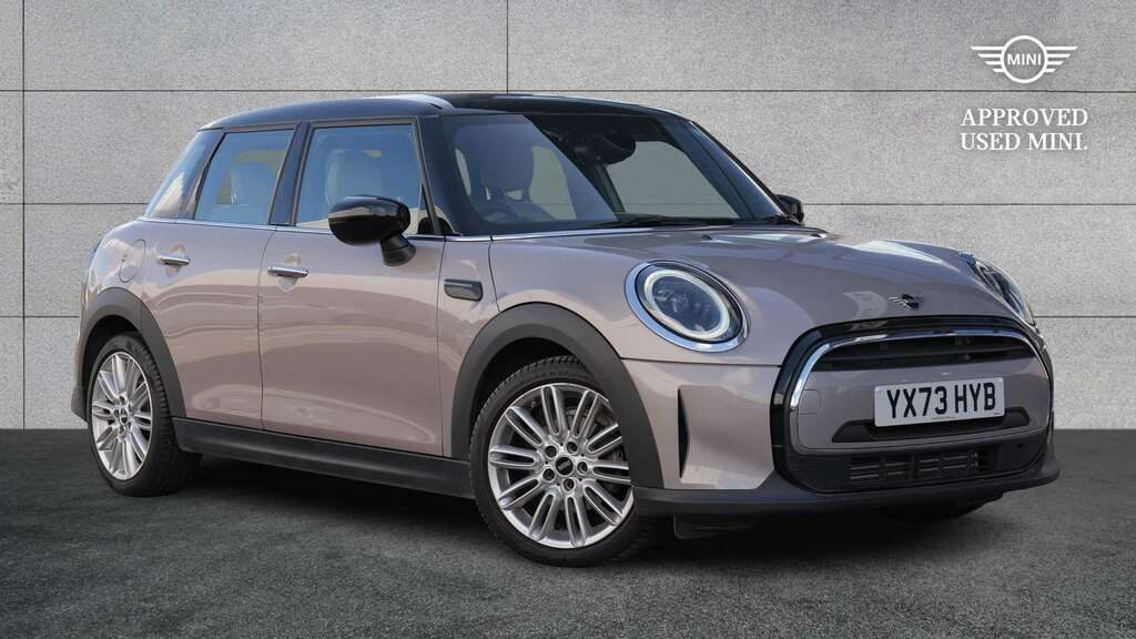 Mini Hatch 1.5 Cooper Exclusive Premium 2023 Grey