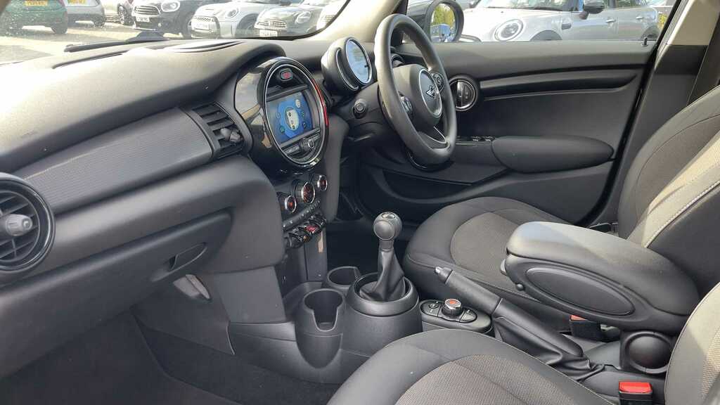 Mini Hatch 1.5 Cooper Classic II 2020 Black #5