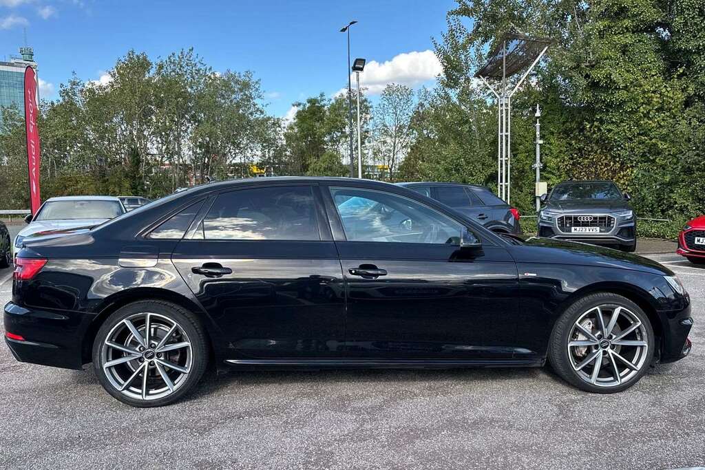 Audi A4 2.0 Tdi 190 Quattro S Line S Tronic 2017 Black #4
