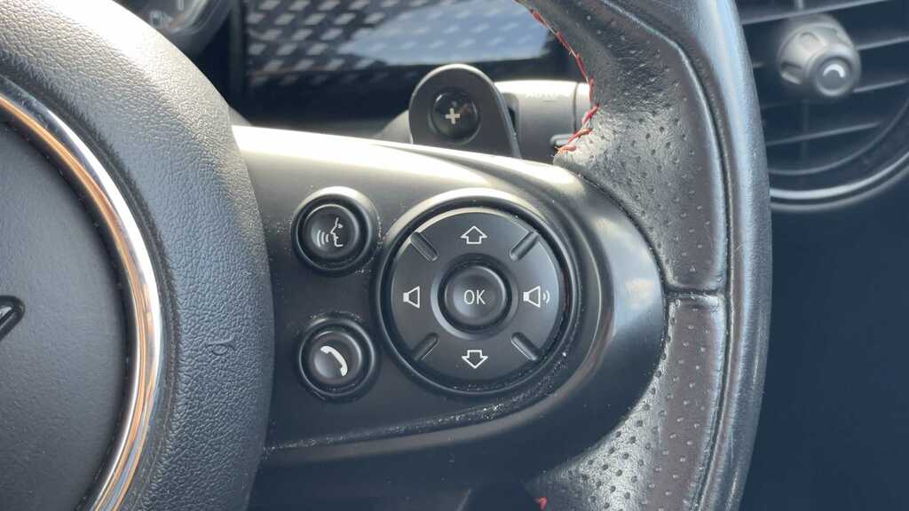 Mini Hatch 1.5 Cooper Classic II Comfort Pack Black #25