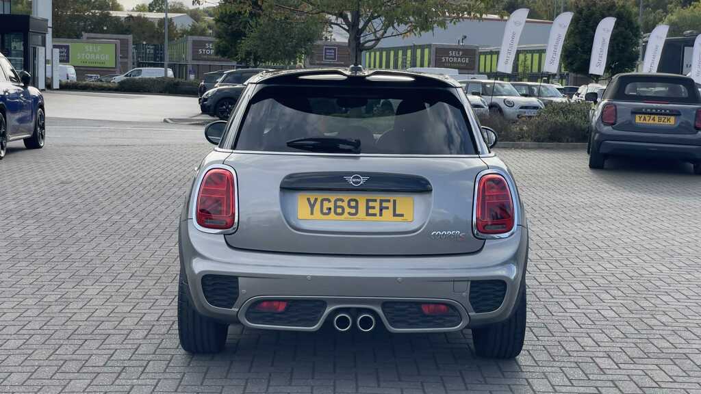 Mini Hatch 1.5 Cooper Classic II Comfort Pack Black #17