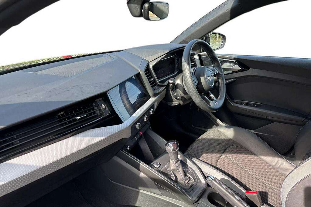 Audi A1 25 Tfsi S Line S Tronic 2025 Black #2