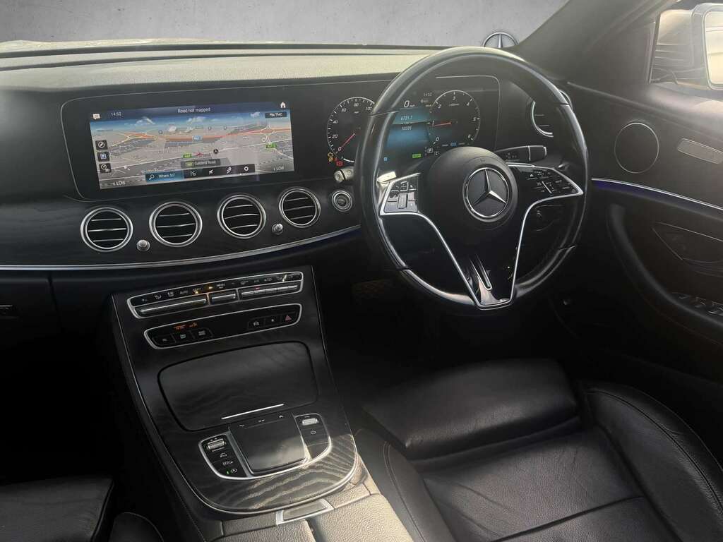 Mercedes-Benz E Class E220d 200 Amg Line Premium 9G-tronic 2023 Grey #4