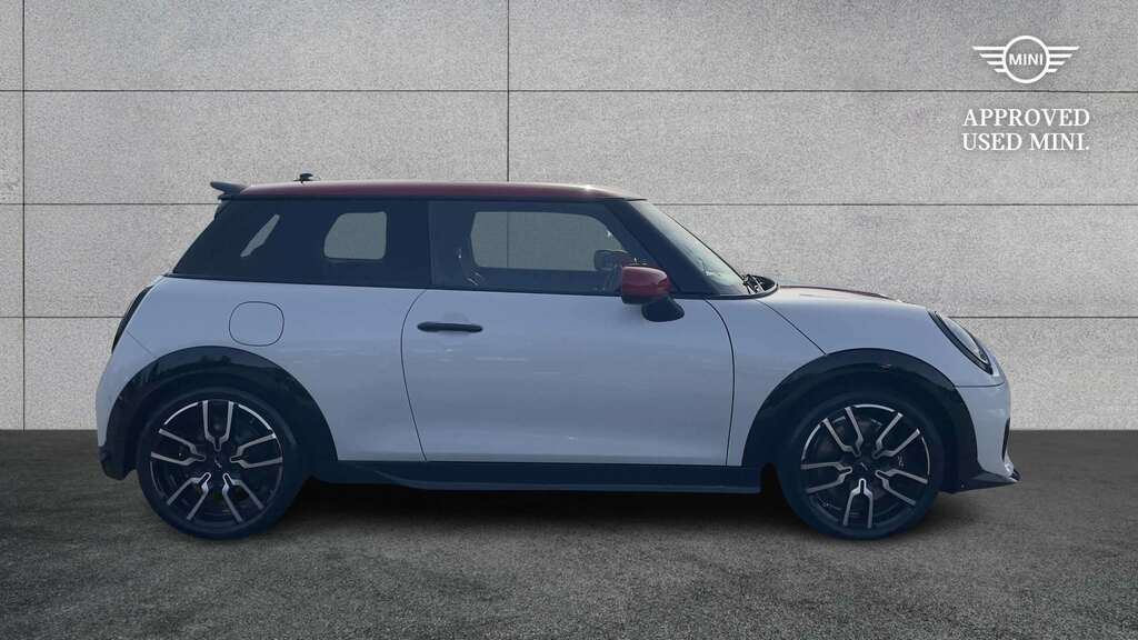 Mini Hatch 1.5 C Sport 2024 White #2