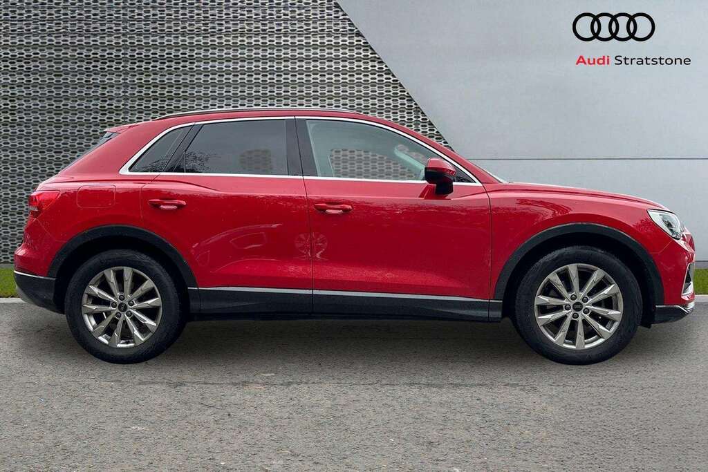 Audi Q3 35 Tfsi Sport S Tronic 2024 Red #4