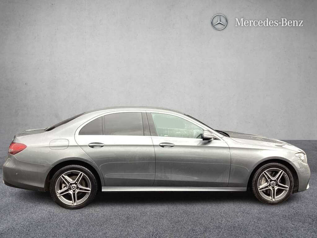 Mercedes-Benz E Class E300d 4Matic Amg Line 9G-tronic 2023 Grey #4