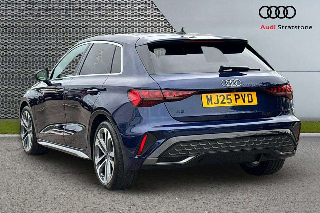 Audi A3 1.5 Tfsi 150 Black Edition S Tronic 2025  #3