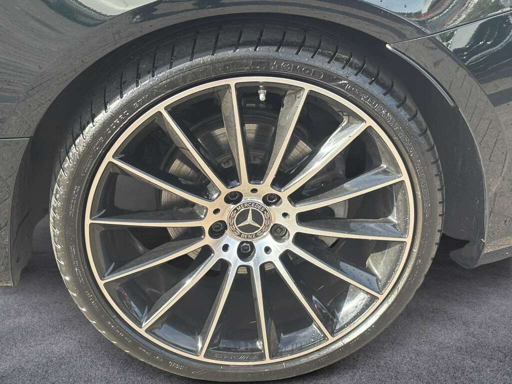 Mercedes-Benz E Class E300d 4Matic Amg Line Night Ed Pre 9G-tronic Green #6