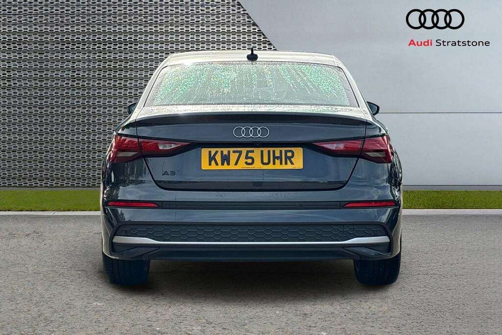 Audi A3 1.5 Tfsi E 204 Black Edition S Tronic 2026 Green #7