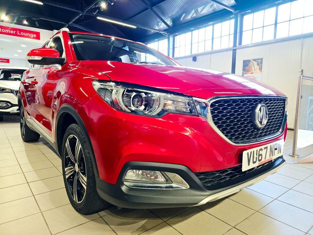 MG ZS 1.5 Vti-tech Exclusive Suv Euro Red #4