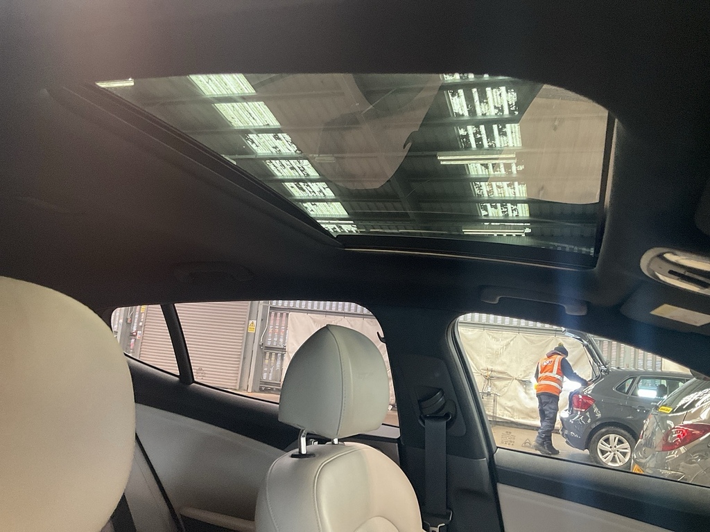 Kia Stinger T-gdi V6 Gt S U762 Ulez White #2