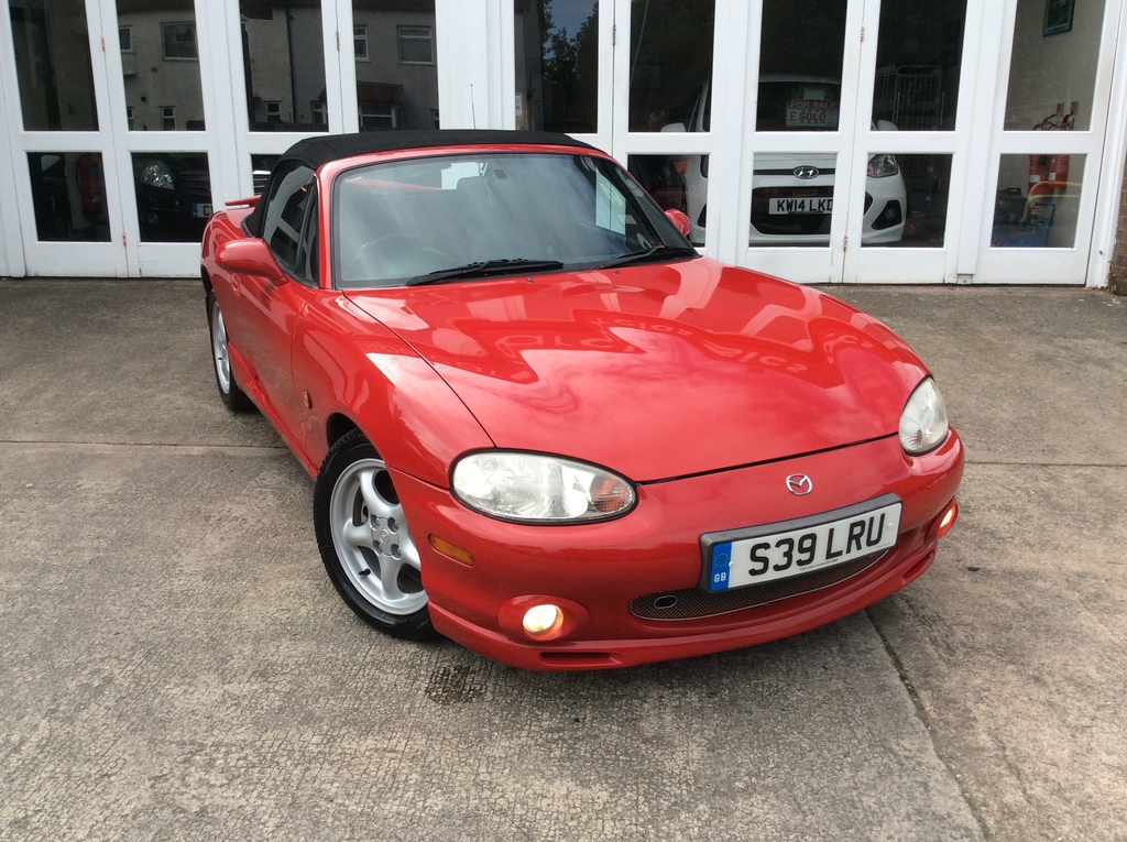 Mazda MX-5 1.8 Sport Red