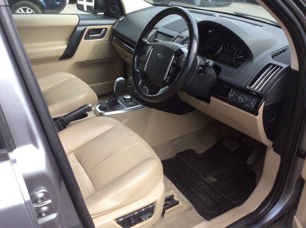 Land Rover Freelander 2.2 Sd4 Xs 190 Bhp Silver #7